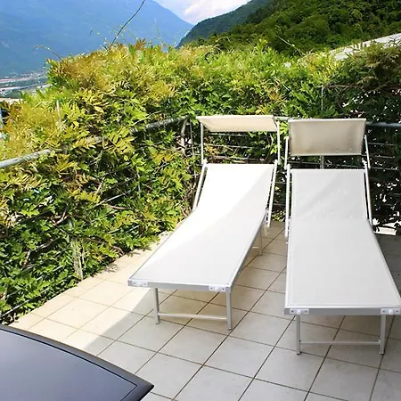 Chiaro Anatre Balkon-ferienwohnung Apartment Colico