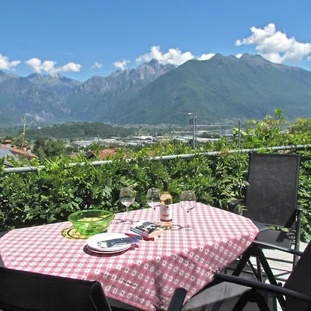 Chiaro Anatre Balkon-ferienwohnung * Colico