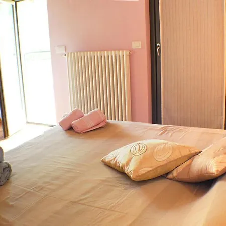 Chiaro Anatre Balkon-ferienwohnung Apartment